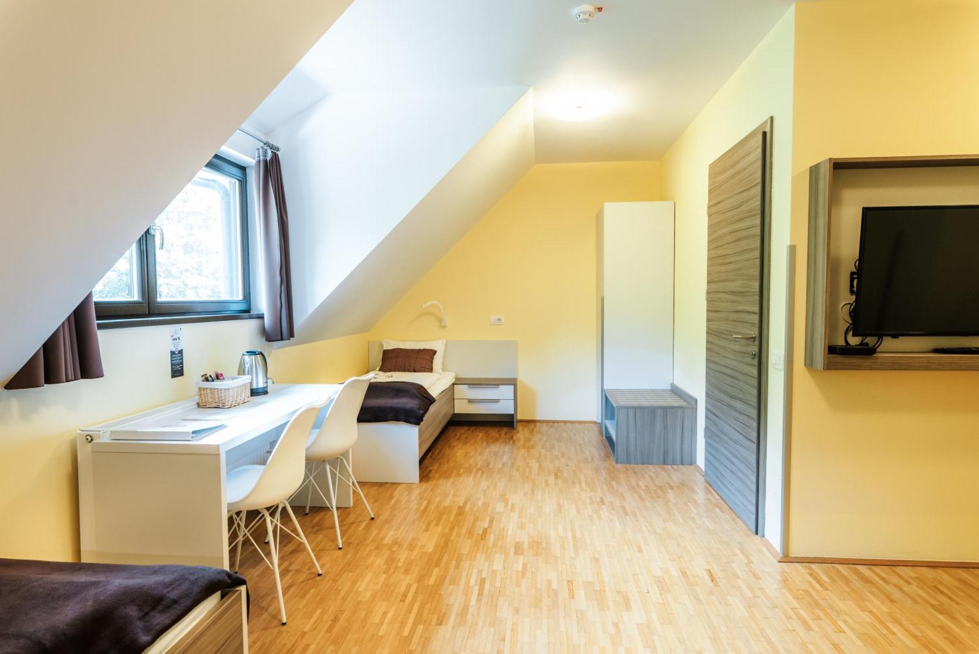 Dvorec Trebnik - Sobe Slovenske Konjice Ngoại thất bức ảnh