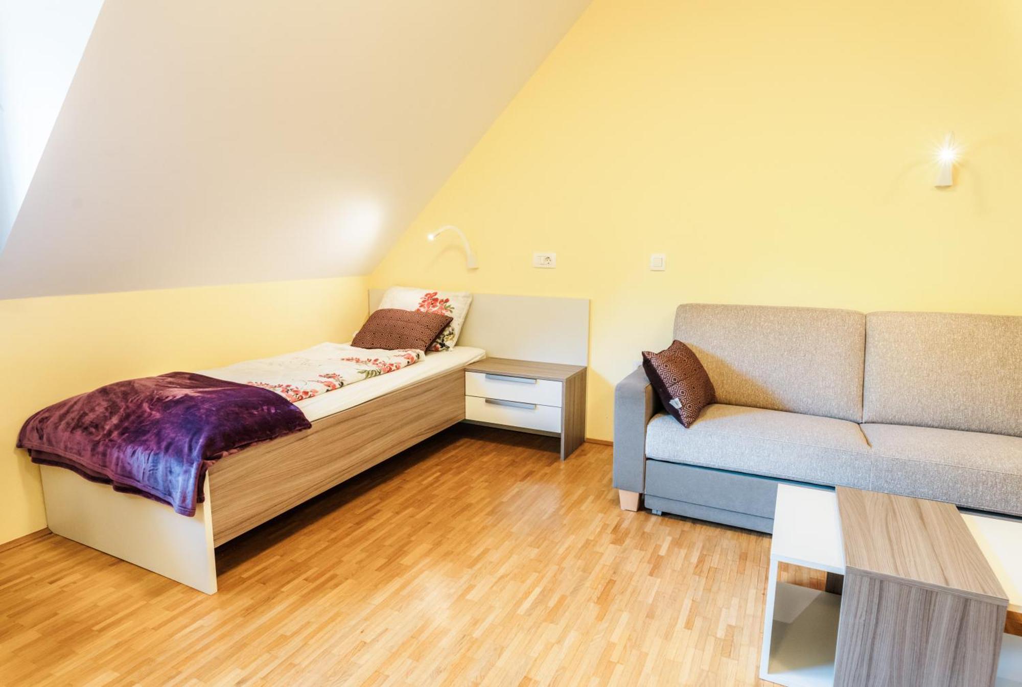 Dvorec Trebnik - Sobe Slovenske Konjice Ngoại thất bức ảnh