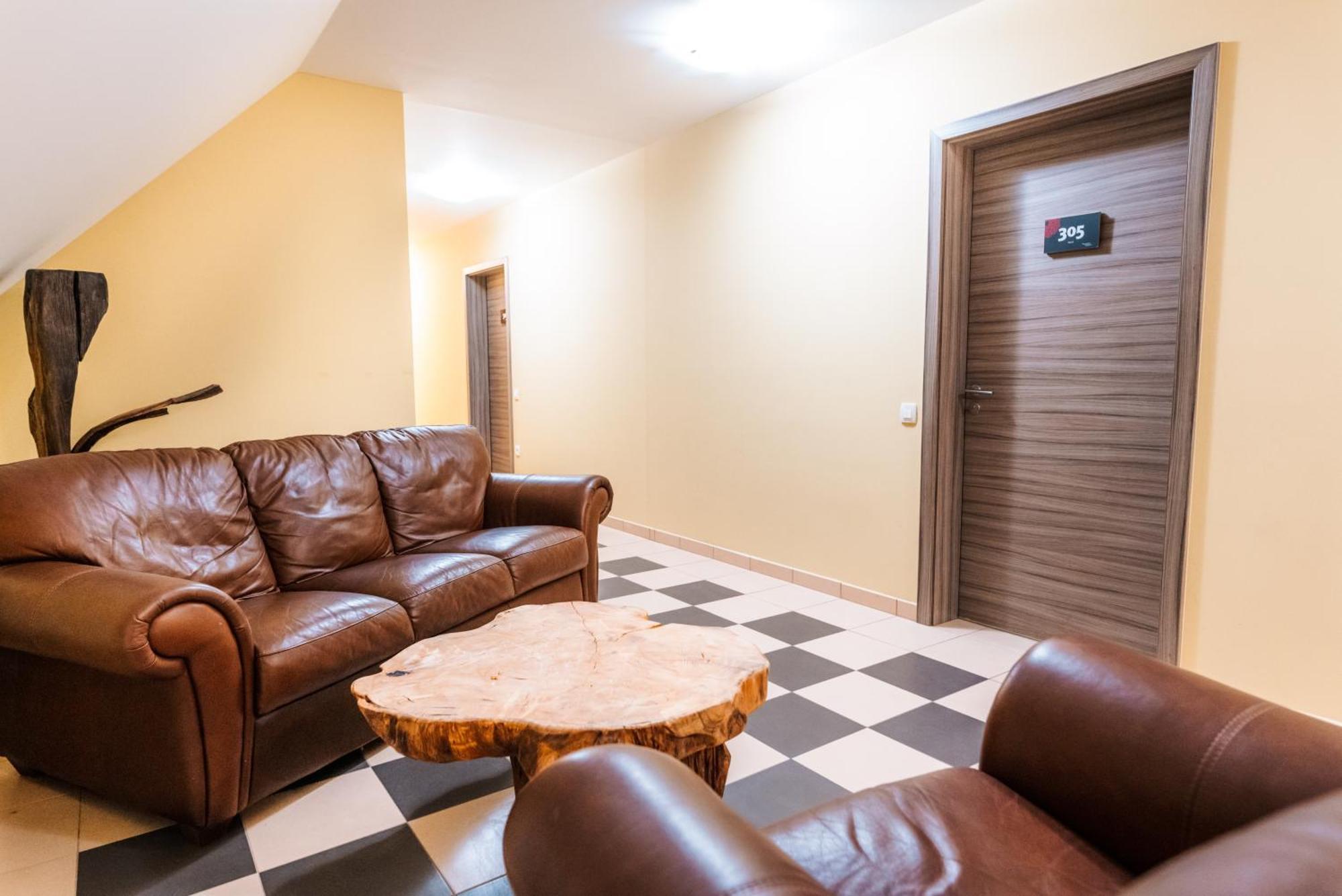 Dvorec Trebnik - Sobe Slovenske Konjice Ngoại thất bức ảnh